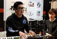 徽派直播現場 音樂人劉小雅演唱《守護希望》