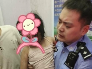 合肥一小區發生火災 特警夜闖火場從“鬼門關”搶回3人
