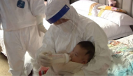 致敬白衣天使|確診患者：把孩子培養(yǎng)成像“護(hù)士媽媽”一樣的人