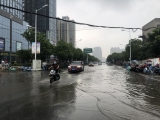 合肥长江东路与和县路交口出现积水（视频）