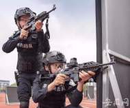 合肥特警展示自主研發多地形應激動態射擊體系
