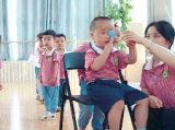 得知孩子近視 寶媽內(nèi)心經(jīng)歷“四重奏”