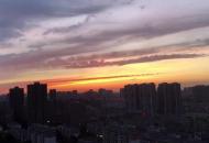 夏日夕陽染紅合肥天空