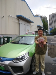 合肥全城急尋“馬大哈”乘客 你坐出租車丟了2000元