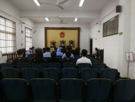 基层派出所所长充当黑社会组织“保护伞”一案开审   