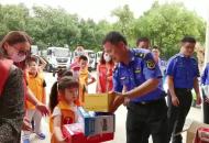 “六一”前夕 孩子們當起“高科技環衛工人”
