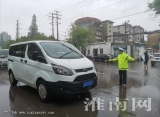 淮南交警时刻关注雨情 守护市民安全