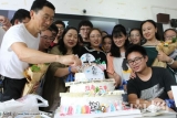乾坤未定，你我皆是“黑马”——致淮南赶赴高考的学子们   