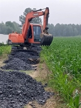 褚集镇张娄村精准使用村级光伏收益改善扶贫电站道路