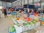 蕪湖這一“非法”蔬菜批發市場為何關不掉？
