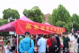 2020中考|合肥高新城管组织“护考岗” 为粗心考生提供口罩