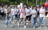 大考2020|知名教師點(diǎn)評(píng)作文：不易“跑偏”，拿高分難