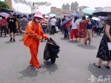 大考2020|环卫工人考点外提供周到服务