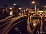 46台水泵彻夜抽排 合肥云谷路积水势头得到遏制