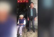 巢湖104歲老人還能穿針引線 家人稱長壽秘訣是勤勞心態(tài)好