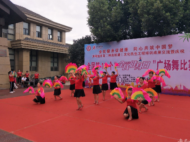 合肥菱湖公園內12支民間文藝團隊展絕活，引來居民陣陣喝彩