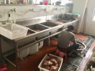 未取得登記證從事食品生產加工小作坊 收罰單！ 