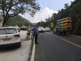 霍山县为网红景区打卡地——大峡谷漂流 全力保驾护航