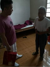 韩摆渡镇：“双节”前期走访慰问烈士遗属