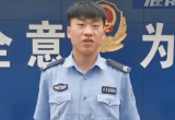 淮南22岁辅警24层露台徒手救下轻生女子
