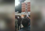 合肥瑤海區安美街附近發生火情 現場濃煙滾滾