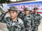 “杨”门虎将！太湖三胞胎携手参军报效国家