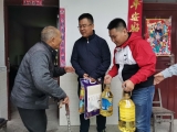 弘扬金刚台妇女排精神 助力脱贫攻坚——金寨长寿之乡品牌协会走进金刚台慰问贫困户