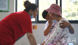 阜阳一女子昏迷失去认知能力 丈夫和婆婆辞职照料凭爱“圈粉”