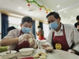 巧手月饼暖人心，情满中秋庆团圆