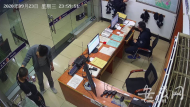 銅陵10歲男孩離家出走拒絕接受幫助  民警一碗方便面打開其心結