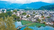 國慶中秋假期過出了“年味兒”！旅游業復蘇超預期