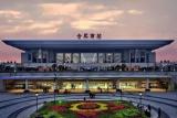 合肥高铁南站严查出租车场外揽客  13台出租车被立案调查