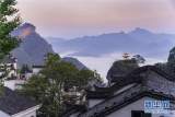 粉墙黛瓦齐云山