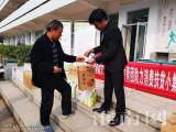 淮南市共青团开展助力扶贫“小集市” 活动