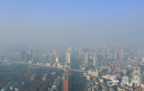 合肥大雾迷城  气象部门发布大雾寒潮双预警  （图）