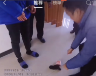 南陵一男子“拉車門”盜竊多起被抓 竟將贓款藏在襪子里
