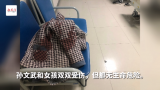 合肥一女孩六楼跳下辅警徒手接人被砸伤