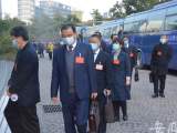 合肥市“两会”进行时 政协委员步入会场（图）