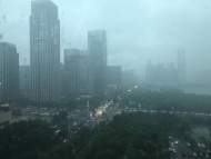 合肥市霧霾交加部分地區(qū)能見度千米左右   空氣達(dá)到重度污染