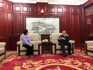 安徽援鄂護士周國紅武漢行|武大竇賢康校長邀請醫護人員回來看櫻花