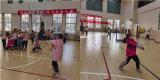 合肥市新麓小学排球社团举行颠球比赛