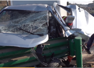 駕駛員精神狀態(tài)不好引發(fā)事故：車輛撞上護(hù)欄 