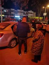  六旬老人落泪寻找女儿  民警暖心帮助母女团聚