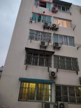 合肥一男子从5楼坠落  120赶到时已无生命特征