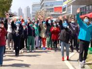 新安述評|在外務工人員是否回家過年？理性做選擇，共候春暖花開