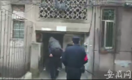 男子摔倒無法行走   民警背送他回家