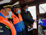 淮南交通執法水陸并進 查處違法違規船舶16艘、車輛36輛