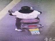 宣城一男子騎車撞人后逃逸 警方調(diào)查發(fā)現(xiàn)肇事電動車竟是偷來的