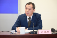 安徽省疾控中心主任劉志榮談個(gè)人防護(hù)：佩戴口罩是首要環(huán)節(jié)