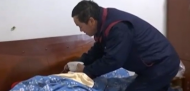 病兒年前不幸去世，每天往返通勤近60公里的公交司機心里空蕩蕩